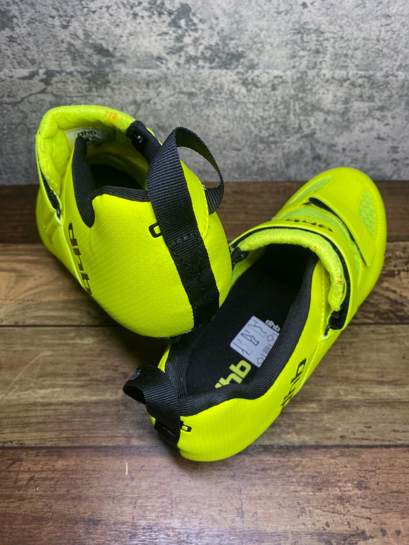 IX336 dhb TRINITY CARBON TRI ビンディングシューズ SPD-SL カーボンソール 黄 EU42 シミあり