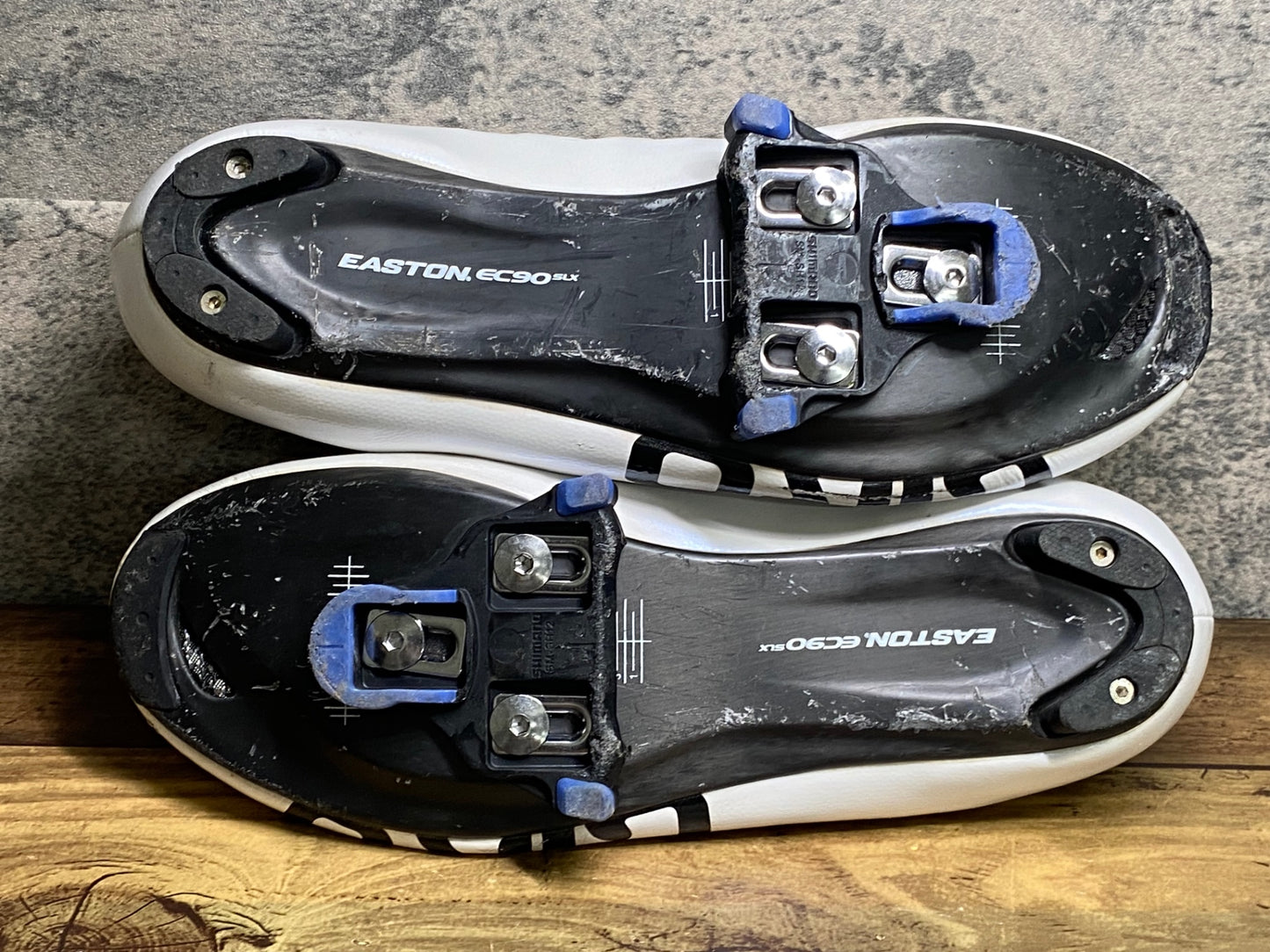 JC083 ジロ GIRO EMPIRE SLX ビンディングシューズ 3穴 白 EU43 ※ソール社外品、つま先部一部破損のためジャンク