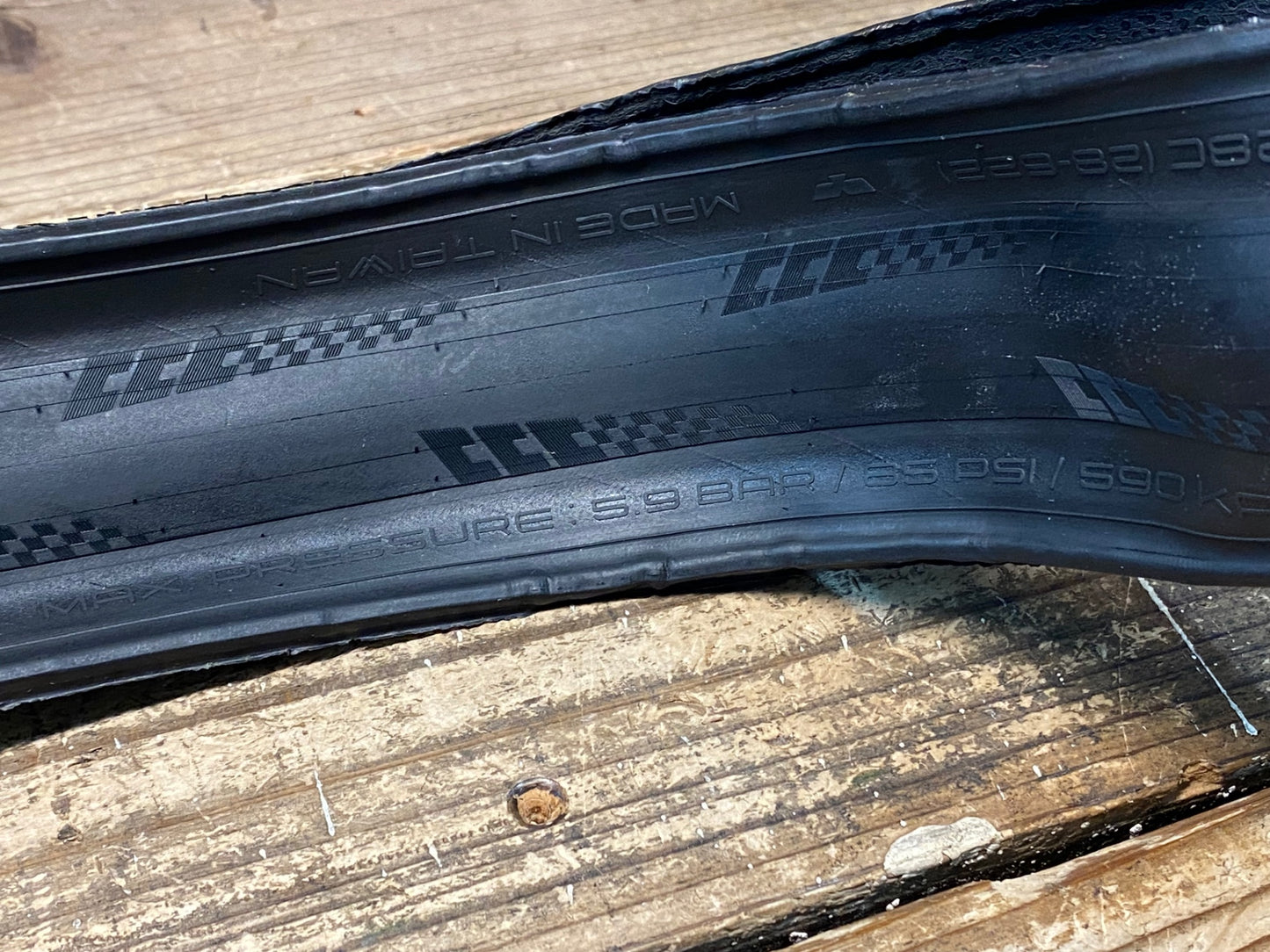 IR404 アメリカンクラシック AMERICAN CLASSIC TIMEKEEPER ULTRALIGHT ROAD TIRE クリンチャータイヤ 700x28c 茶