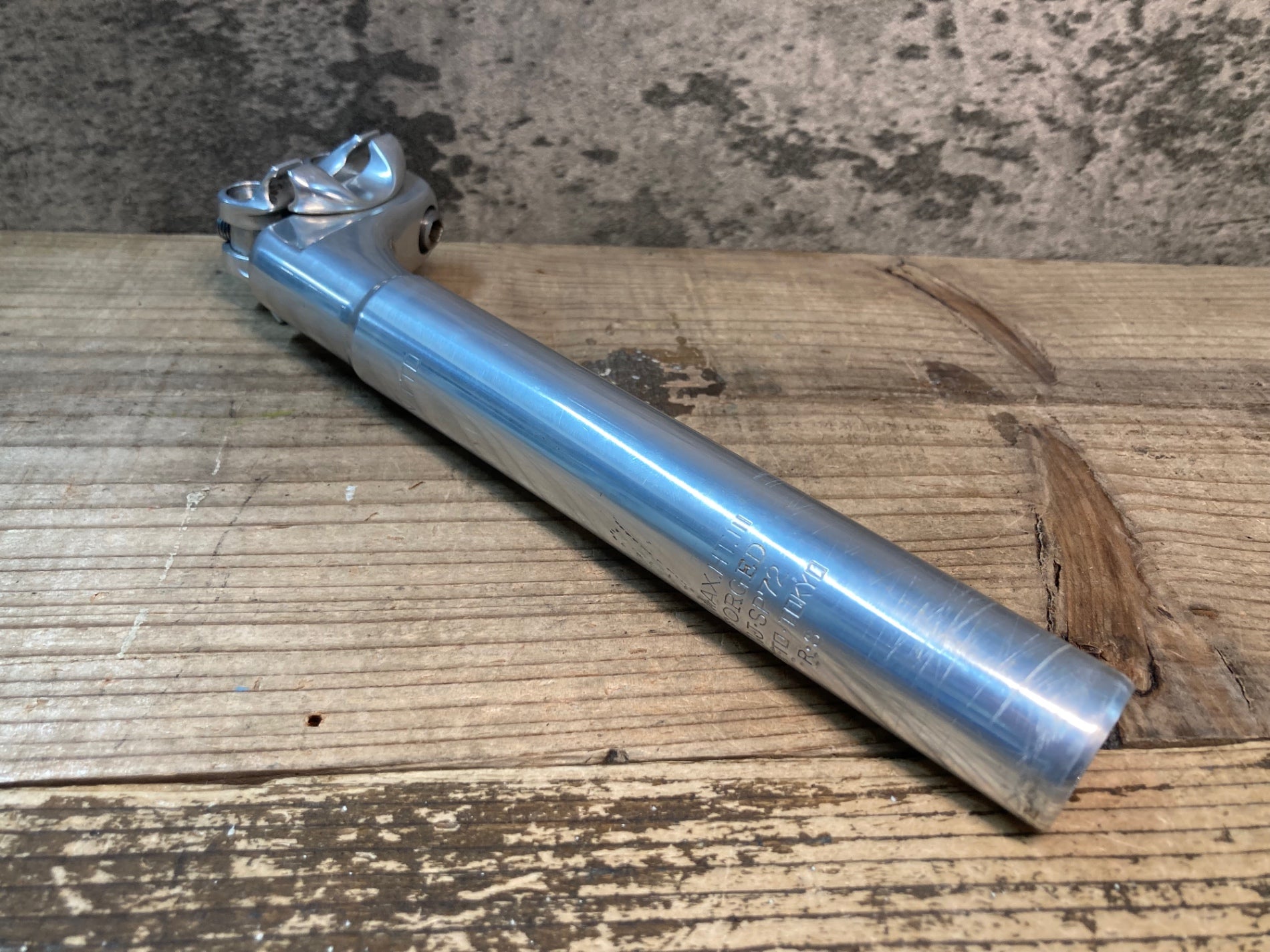 JD136 日東 NITTO NJ・SP72-W30 アルミ シートポスト Φ27.2
