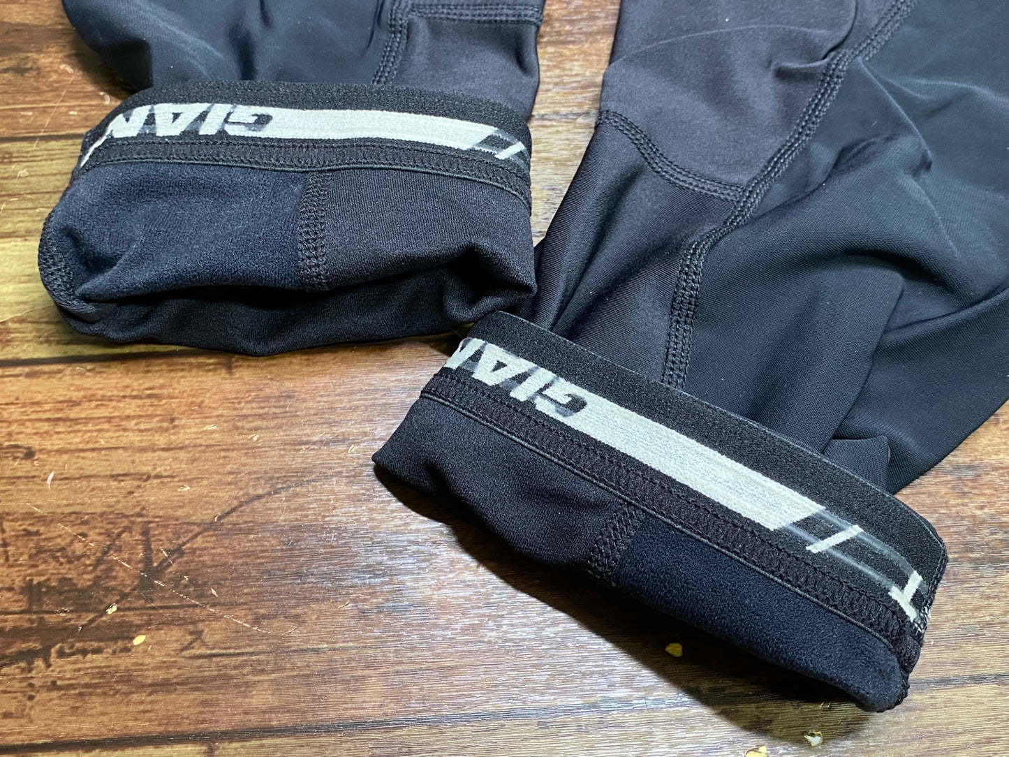 IV874 ジャイアント GIANT 3D KNEE WARMER ニーウォーマー 黒 S