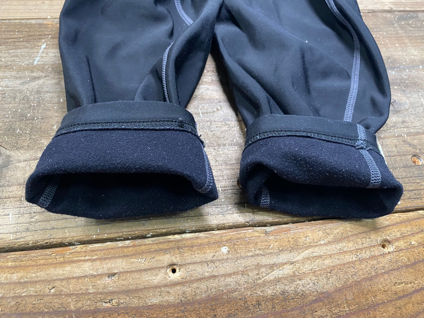 IO724 パールイズミ PEARL iZUMi レッグウォーマー 黒 L