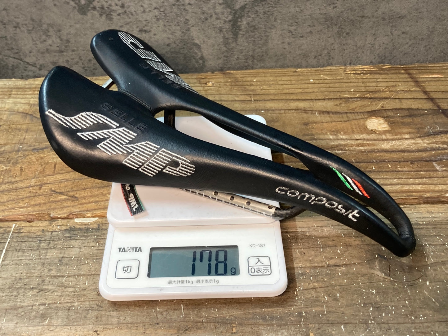 IN022 セラ SELLE SMP コンンポジット COMPOSIT サドル カーボンレール 黒