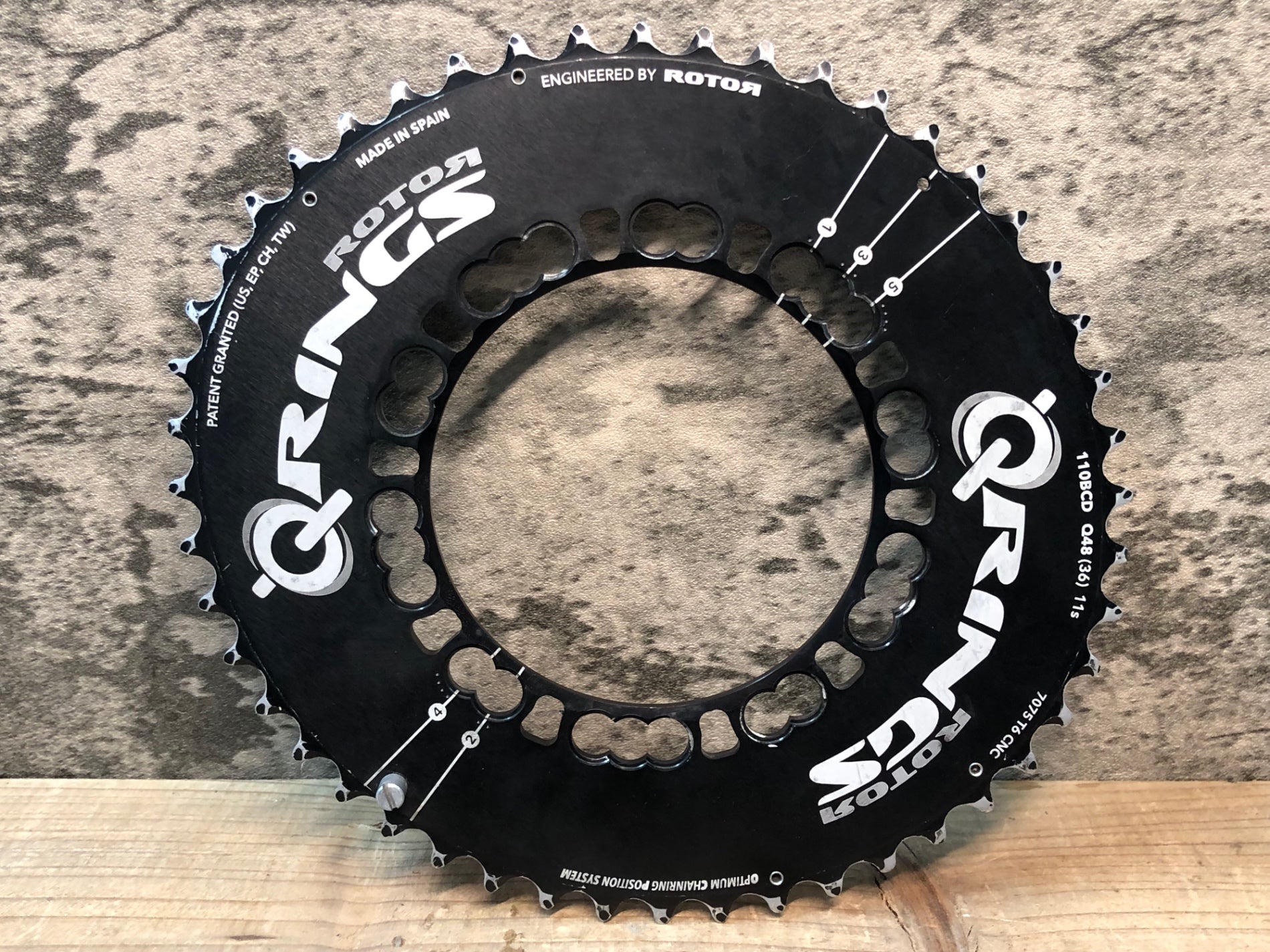 ROTOR 48T チェーンリング 110BCD