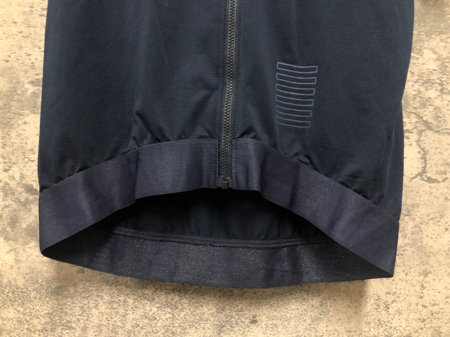 IZ920 ラファ Rapha RAPHA ATHLETES PRO TEAM TRAINING JERSEY 半袖 サイクルジャージ 紺 M