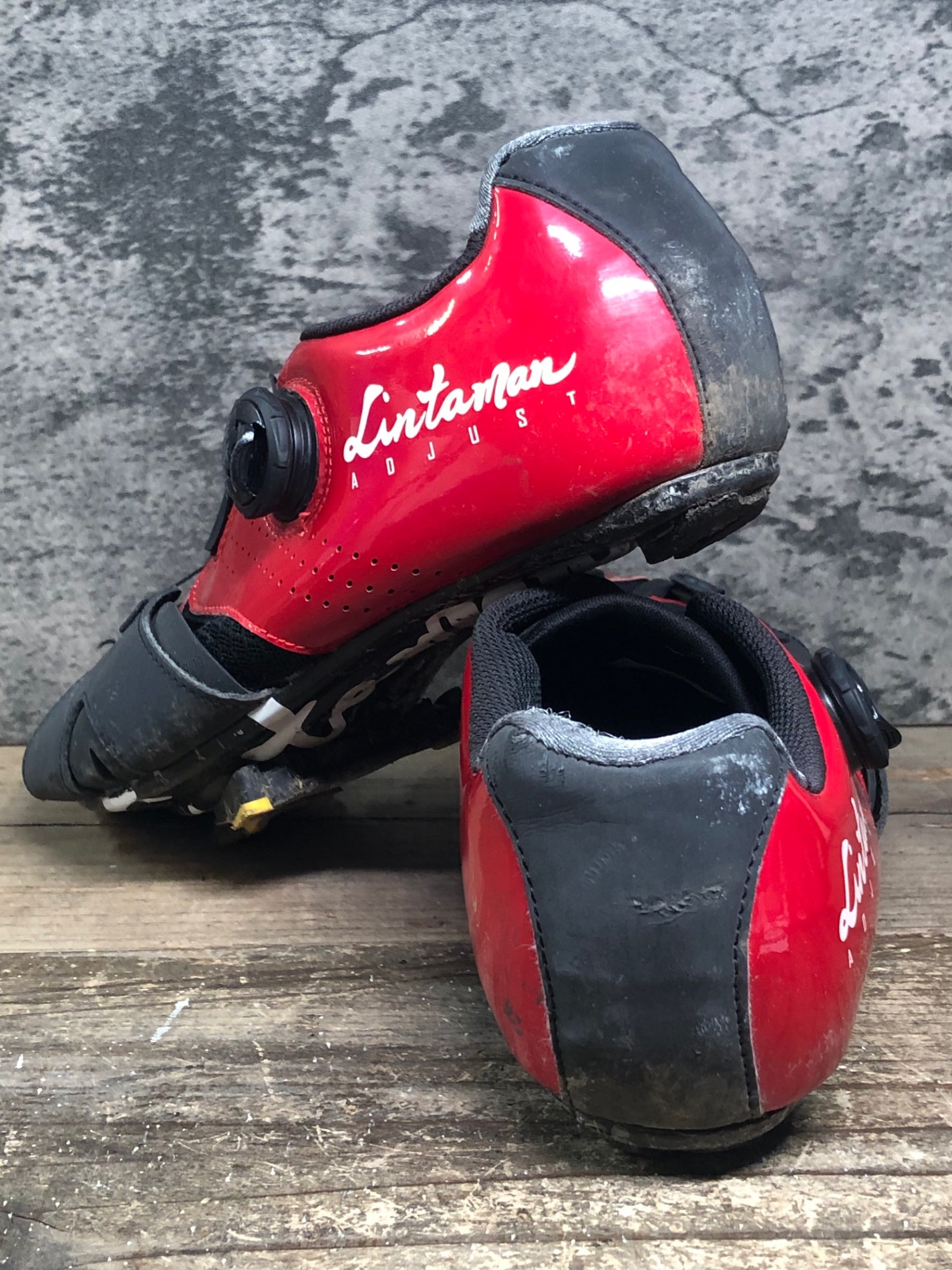 IU829 リンタマン Lintaman ADJUST ビンディングシューズ SPD-SL 赤 EU42