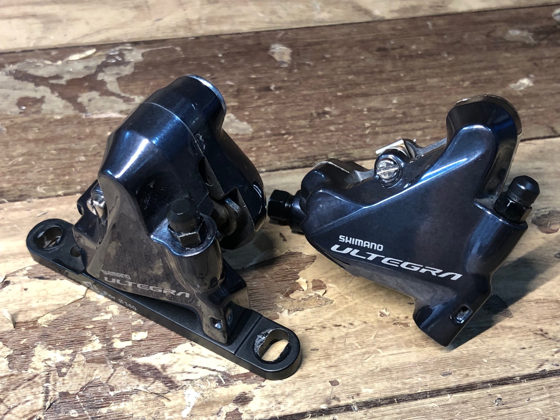 HW262 シマノ SHIMANO アルテグラ ULTEGRA BR-R8070 ディスクブレーキキャリパー 前後セット