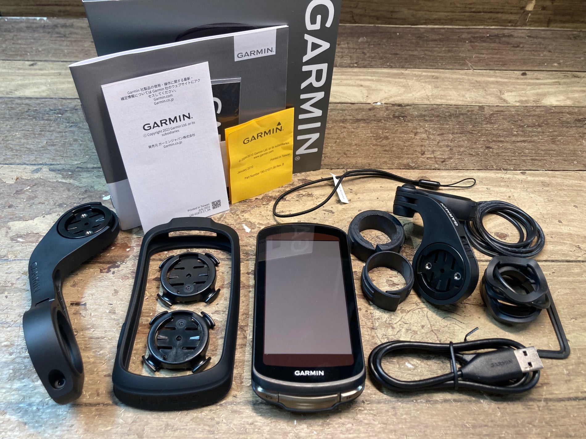 GARMIN Edge 1040 サイクルコンピューター 本体 　付属品付き Edge 1040 Solar | スポーツ＆アウトドア | Garmin 日本