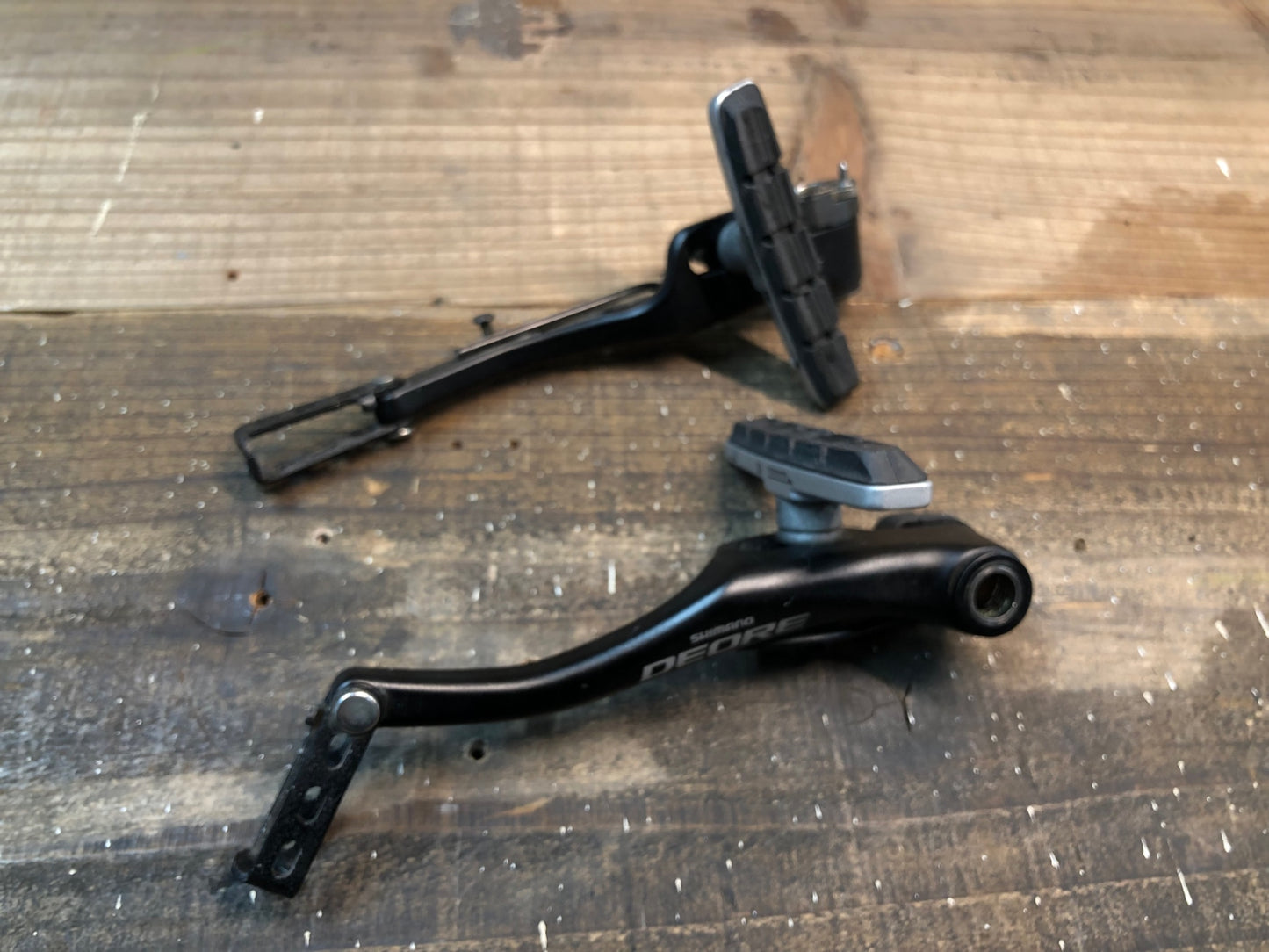 IP589 シマノ SHIMANO デオーレ DEORE BR-T610 Vブレーキ 前後セット 本体のみ
