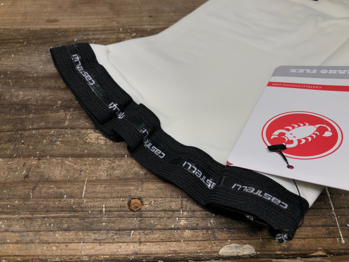 IN106 未使用 カステリ CASTELLI ナノフレックス ニーウォーマー M 白