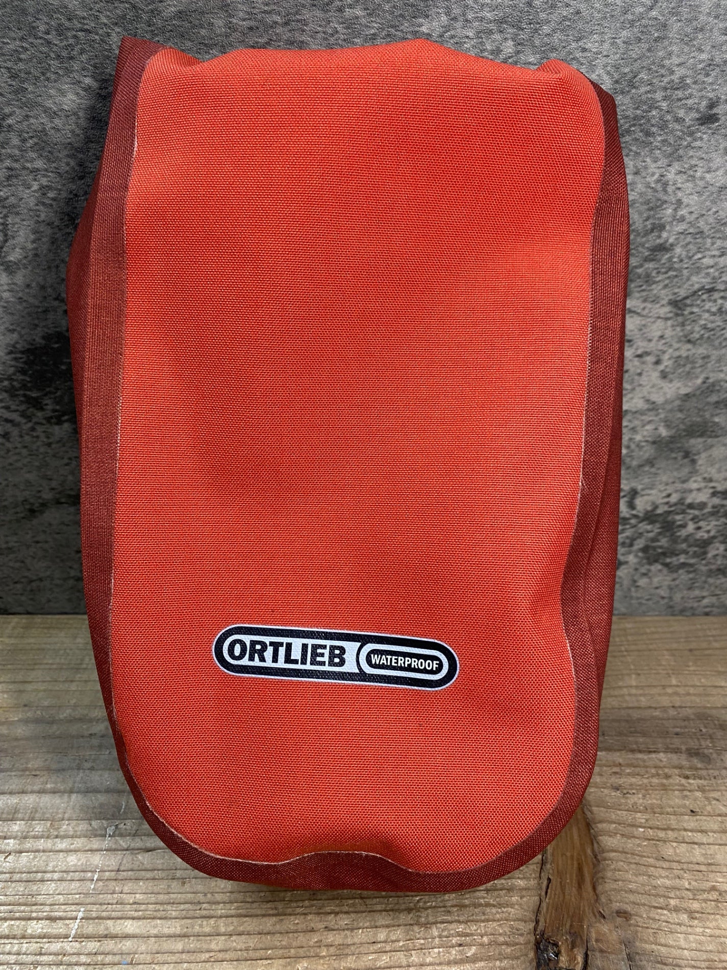 JC148 オルトリーブ ORTLIEB OR-F6400 フォークバッグ 赤 ※金属ストラップ欠品