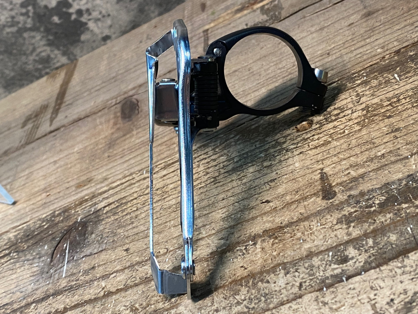 IS360 シマノ SHIMANO 105 FD-5800 フロントディレイラー 2S バンド式 Φ34.9