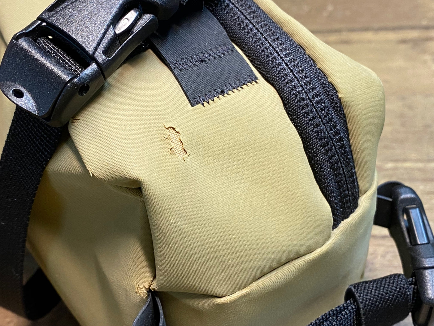 JD744 ラファ Rapha BAR BAG ハンドルバーバッグ カーキ