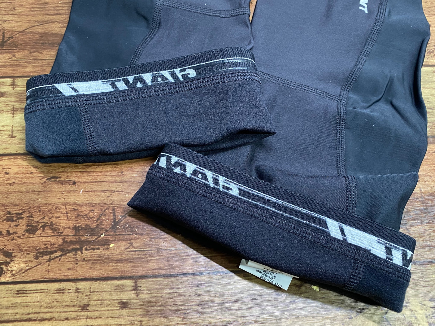 IV875 ジャイアント GIANT 3D KNEE WARMER ニーウォーマー 黒 M