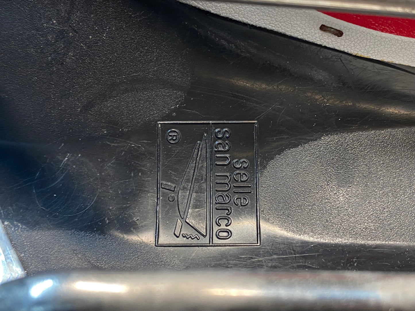 IR974 サンマルコ san marco コンコール CONCOR LIGHT サドル 白