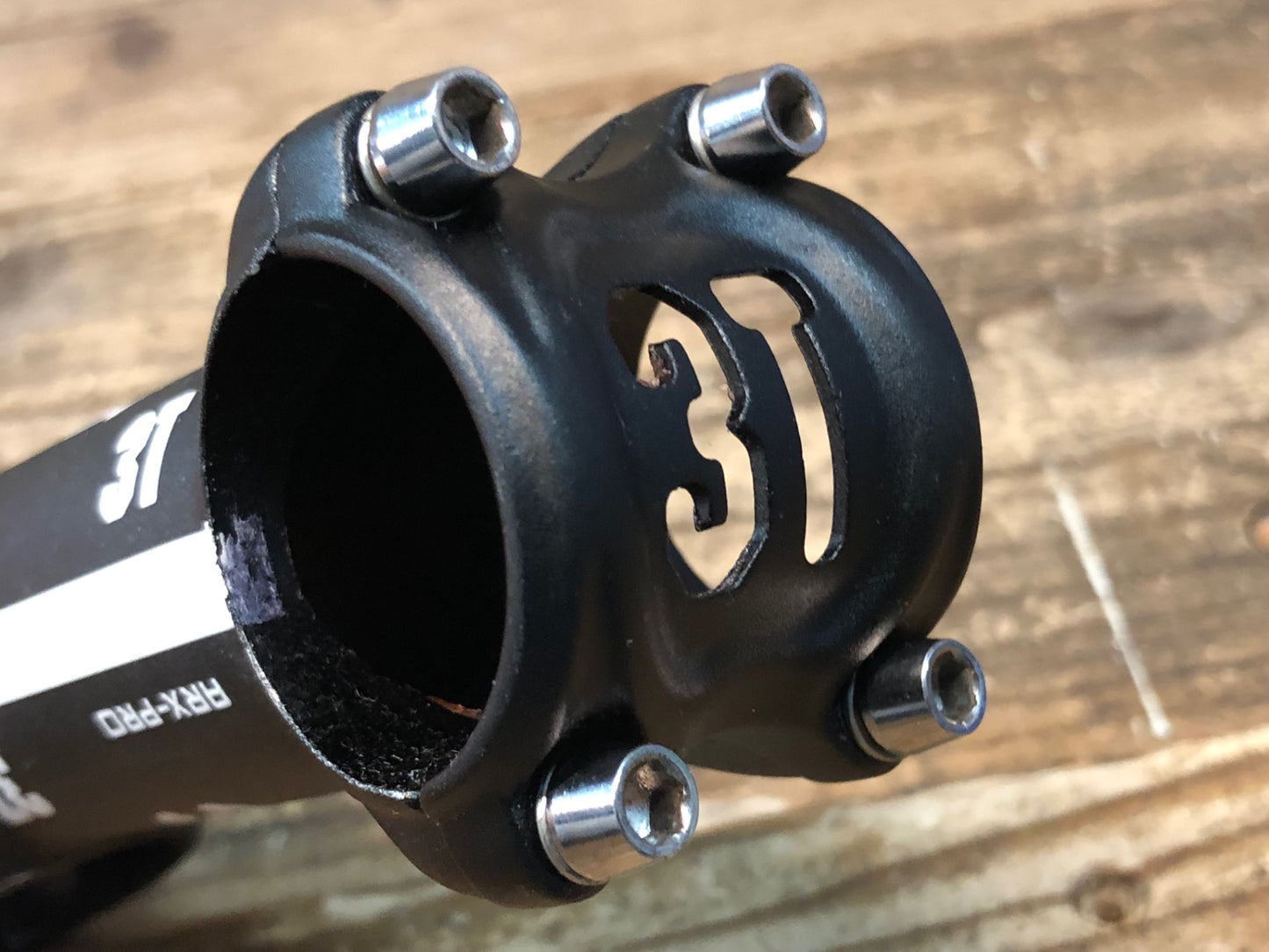 IS390 3T ARX-PRO アルミステム 黒 100mm Φ31.8 OS