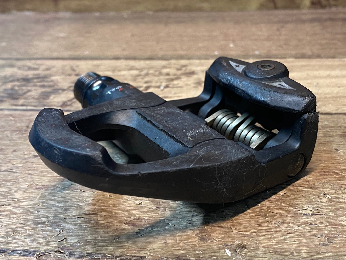IL003 ルック LOOK KEO CARBON ビンディングペダル チタンシャフト 黒