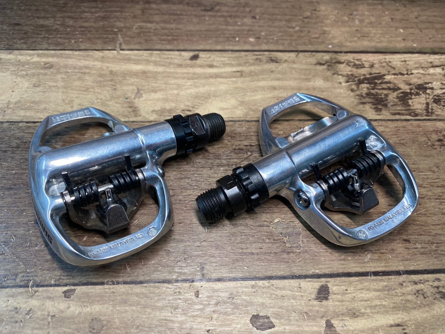 IM329 シマノ SHIMANO PD-A520 ビンディングぺダル SPD シルバー