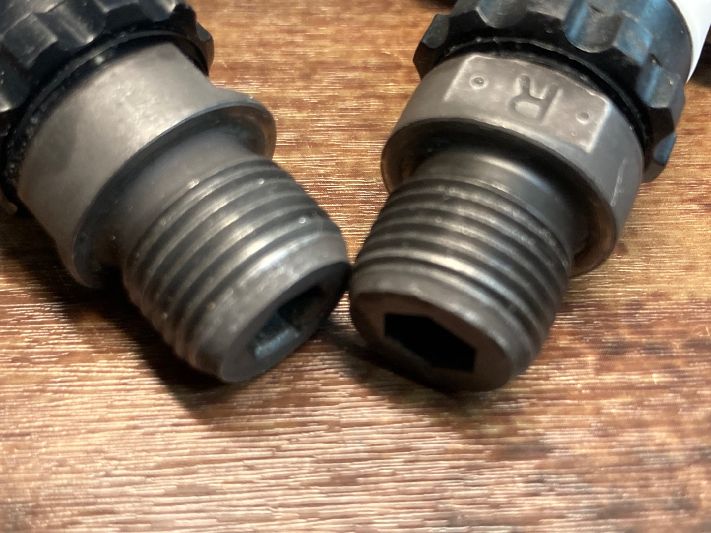 IX786 シマノ SHIMANO PD-M520 ビンディングペダル SPD 白