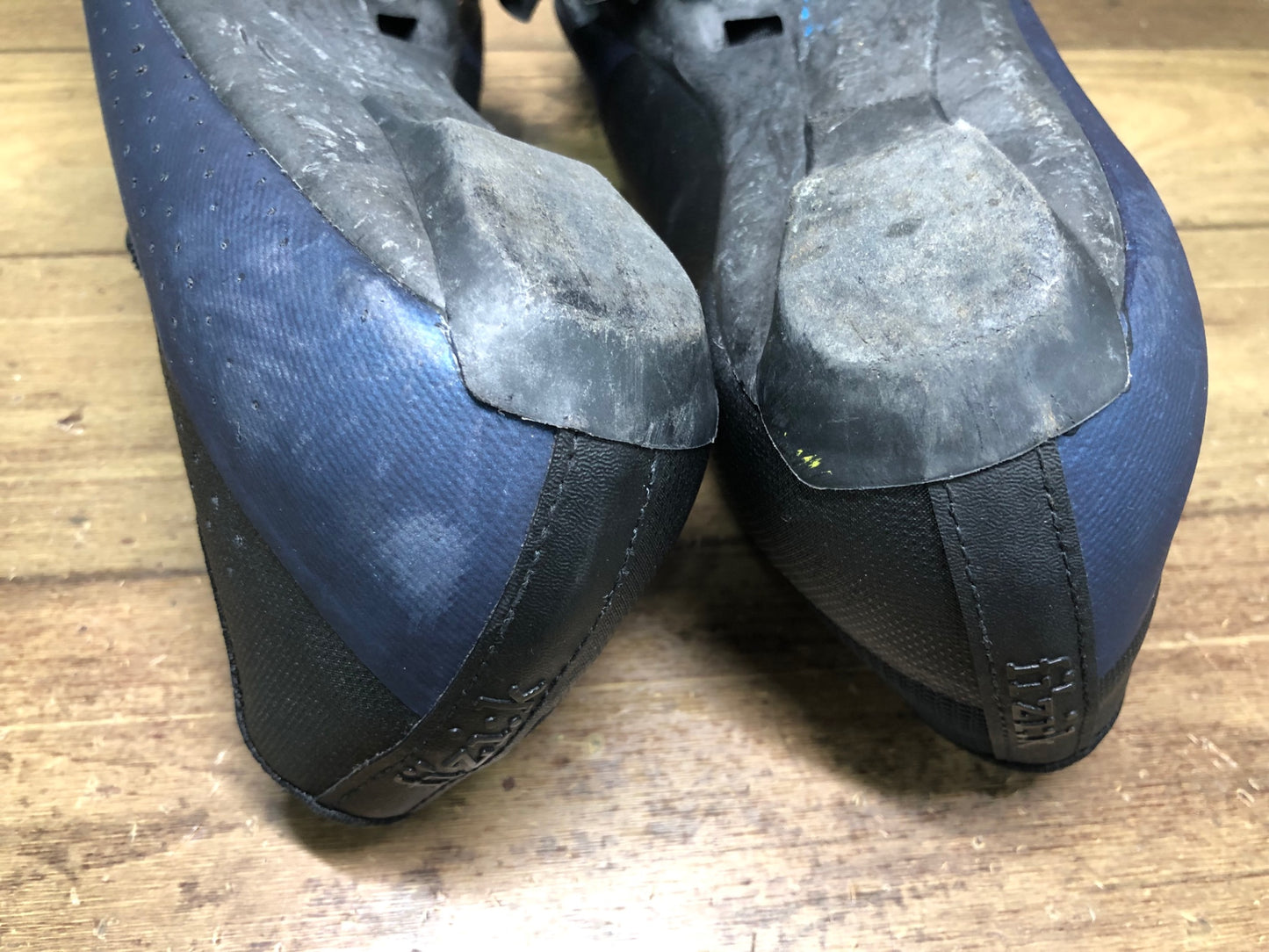 JB517 フィジーク fizik TEMPO OVERCURVE R4 WIDE Shoes ビンディングシューズ 紺 黒 EU41 3穴