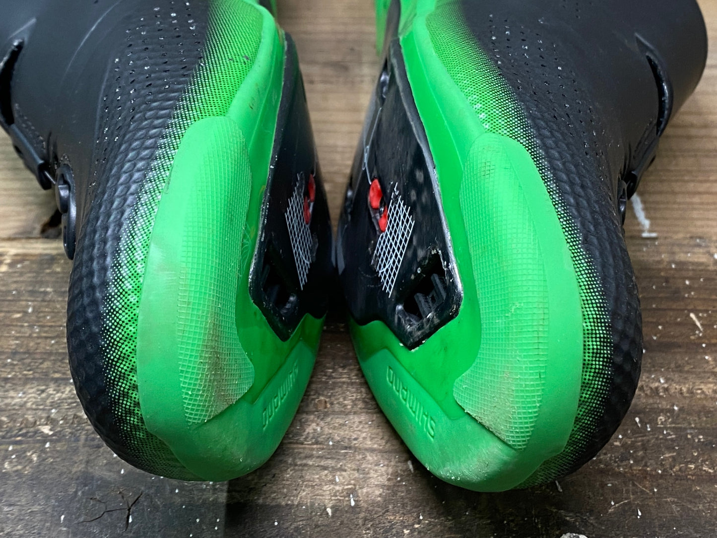 IQ995 シマノ SHIMANO RC7 SHRC702M E01 S ビンディングシューズ SPD-SL BOA 黒 緑 EU43