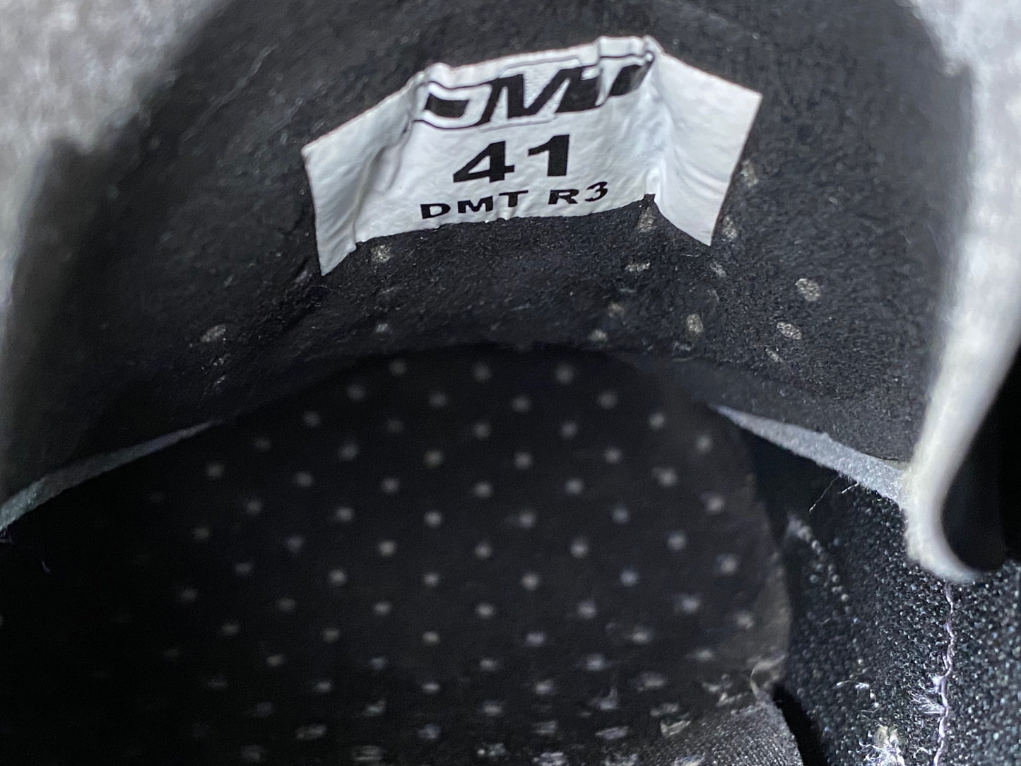 IQ451 DMT R3 ビンディングシューズ EU41 白黒 SPD-SL ※ソール傷大のためジャンク