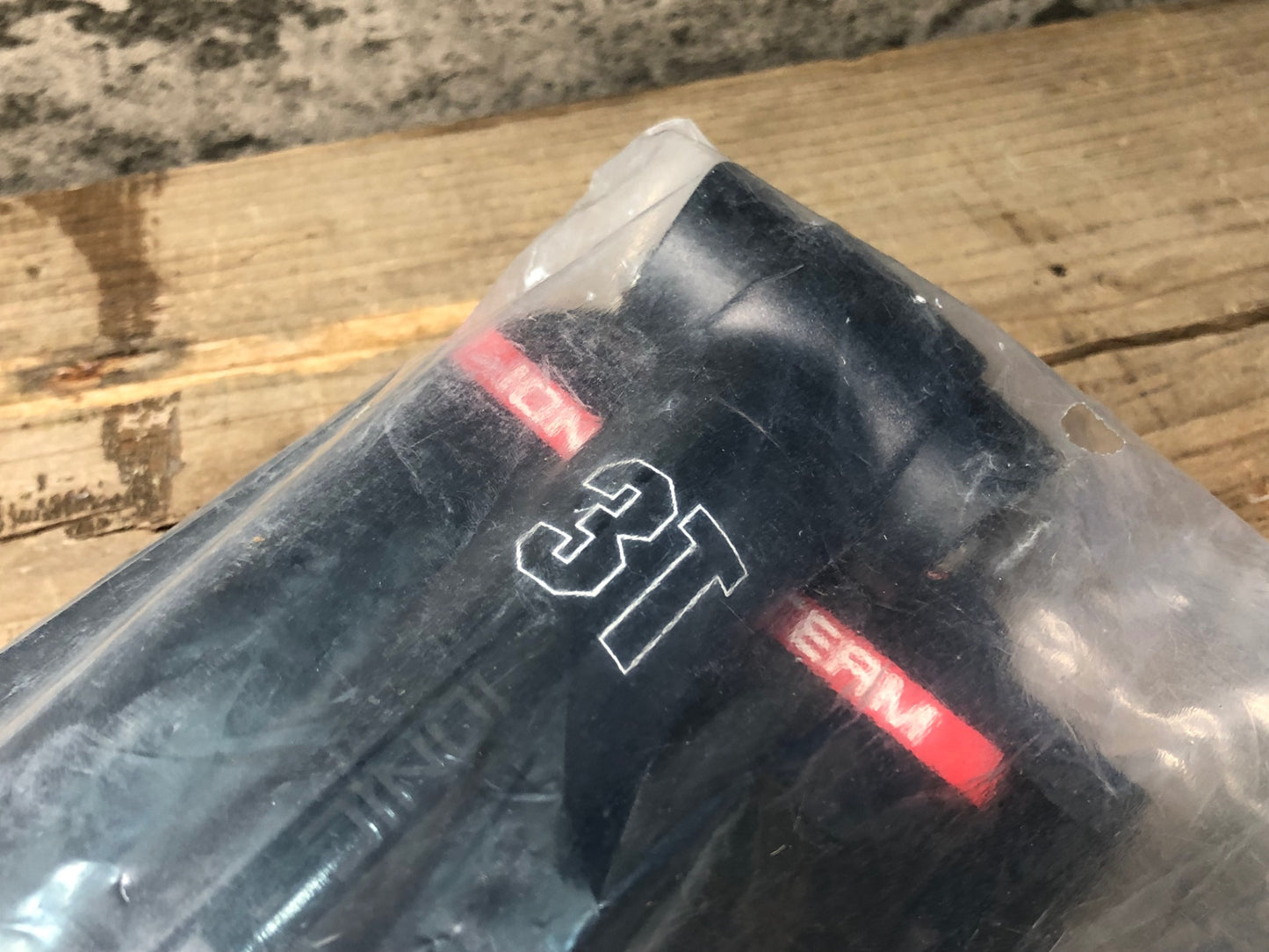JA239 3T IONIC 0 TEAM stealth カーボンシートポスト Φ31.6 350mm
