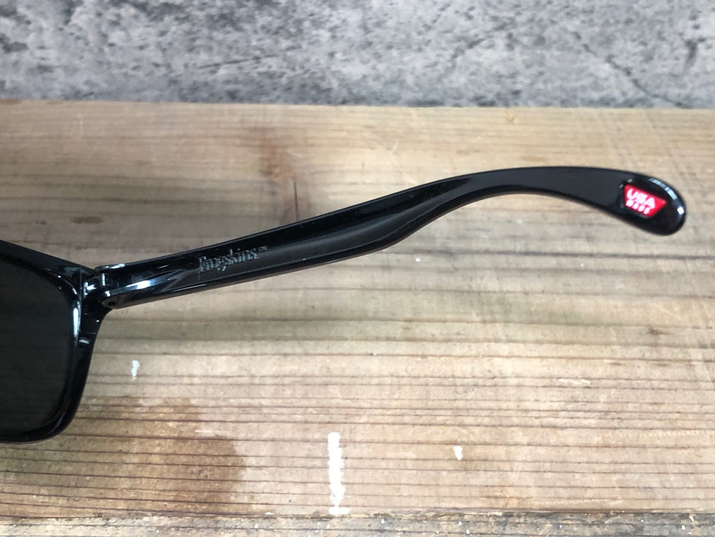 IP686 オークリー OAKLEY フロッグスキン Frogskins アイウェア サングラス PRIZMレンズ 黒