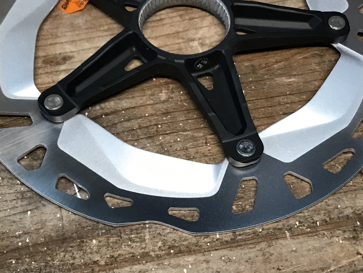 IP384 シマノ SHIMANO XTR RT-MT900 ディスクブレーキ ローター Φ180