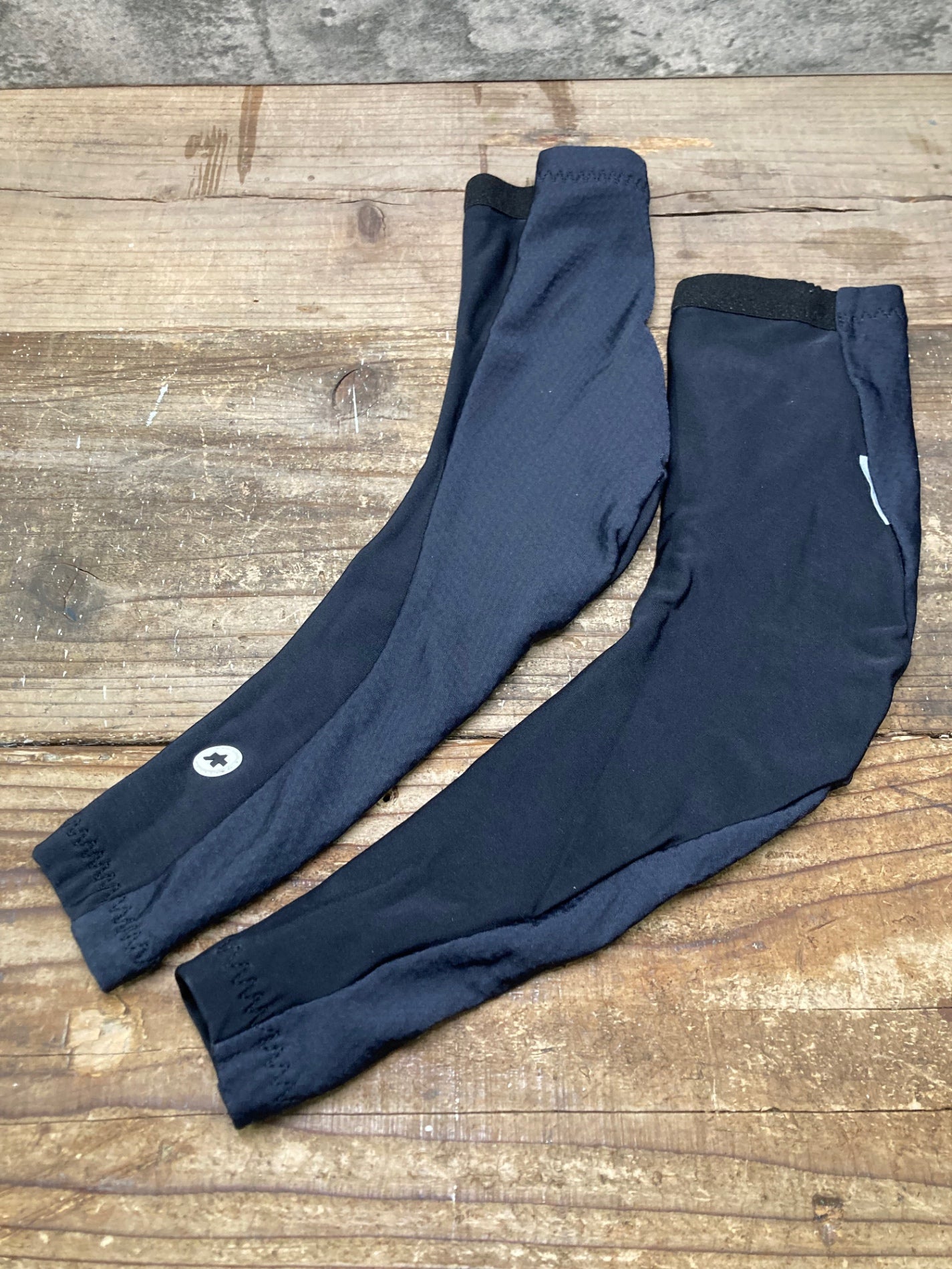 IT220 アソス assos アームウォーマー 黒 0
