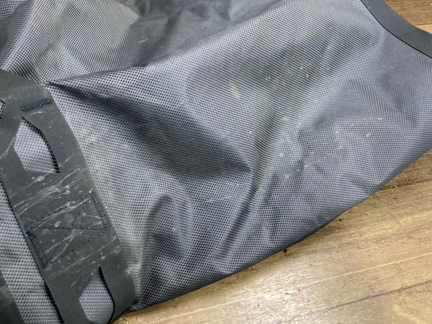 IY825 アピデュラ APIDURA エクスペディションサドルバッグ グレー 17L