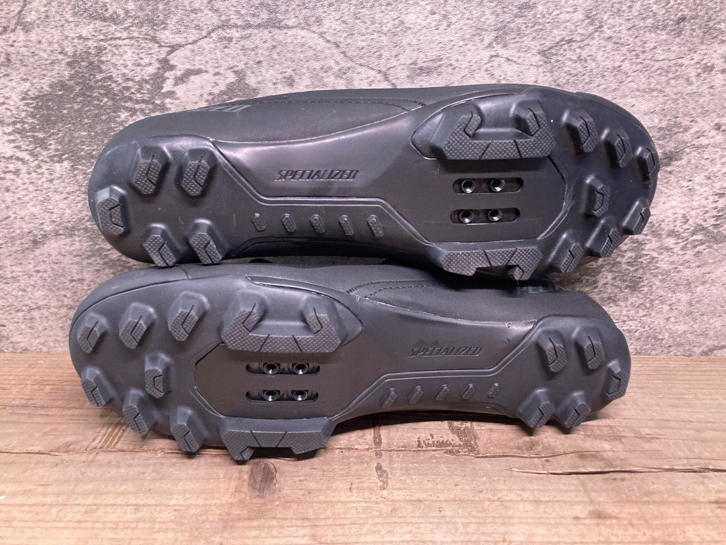 IY577 スペシャライズド SPECIALIZED RECON 2.0 ビンディングシューズ EU42