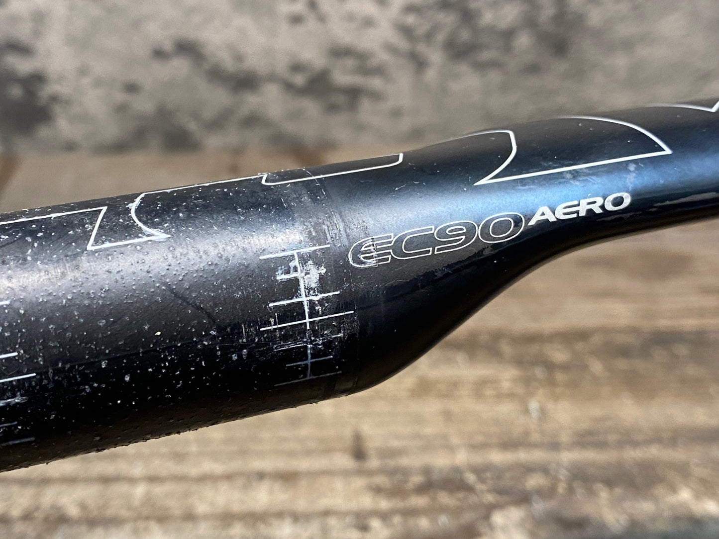 IT597 イーストン EASTON EC90 AERO カーボンドロップハンドル エンドC-C440mm Φ31.8