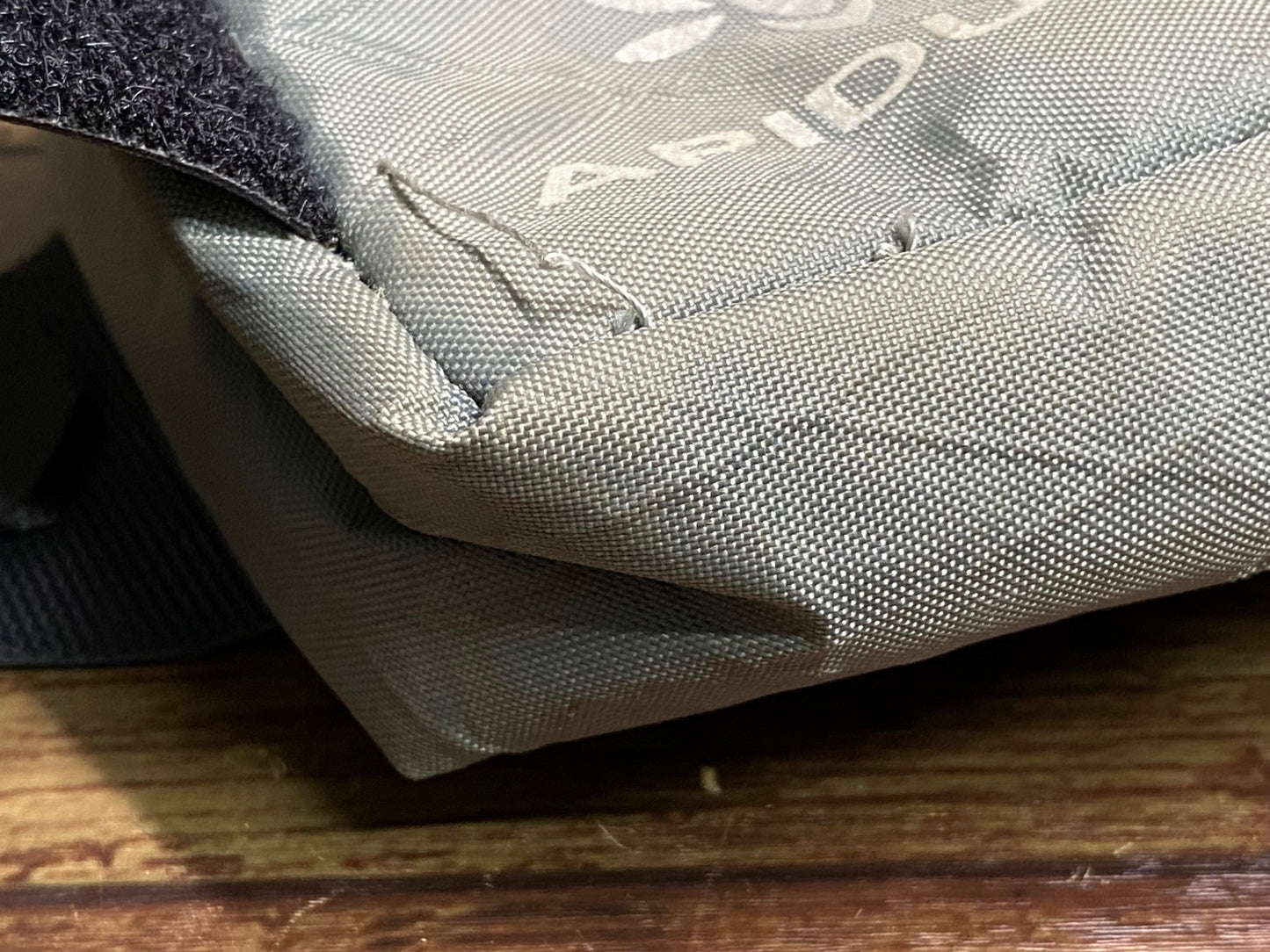 JA610 アピデュラ APIDURA トップチューブバッグ グレー