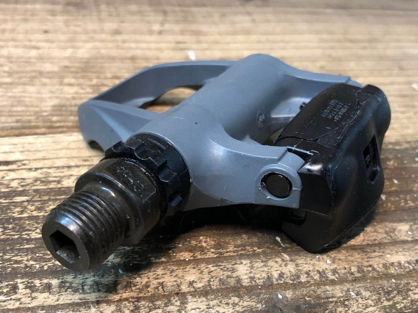 IW057 シマノ SHIMANO PD-R550 ビンディングペダル SPD-SL