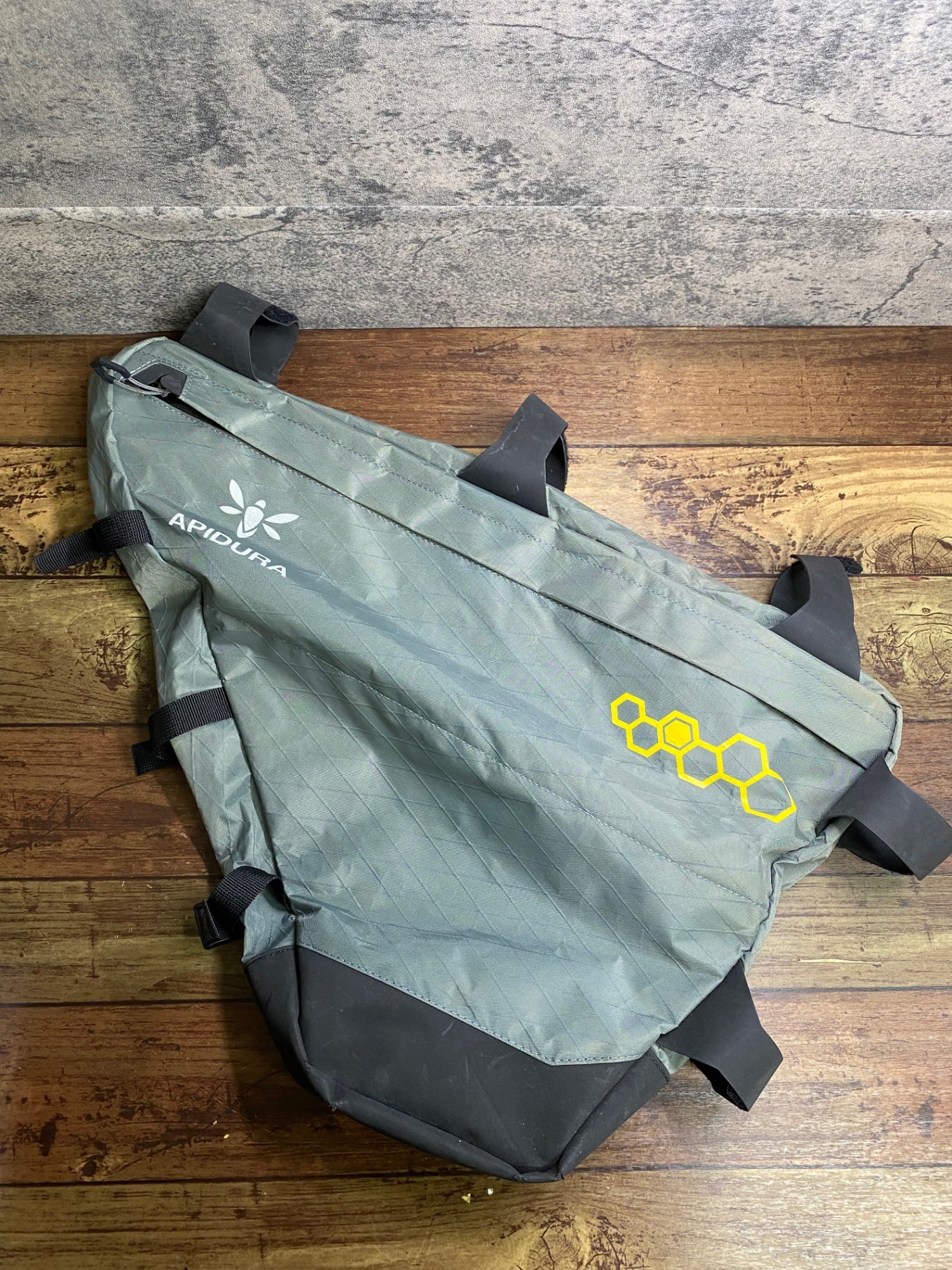 JA606 アピデュラ APIDURA EXPEDITION FULL FRAME PACK フレームバッグ グレー 12L