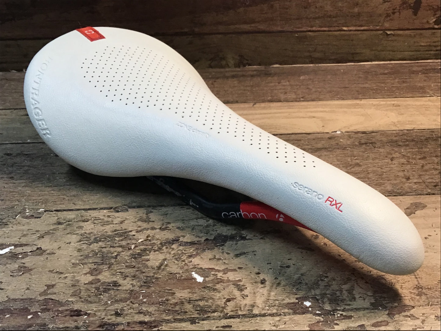IK541 ボントレガー BONTRAGER セラーノ SERANO RXL サドル カーボンレール 138mm 白