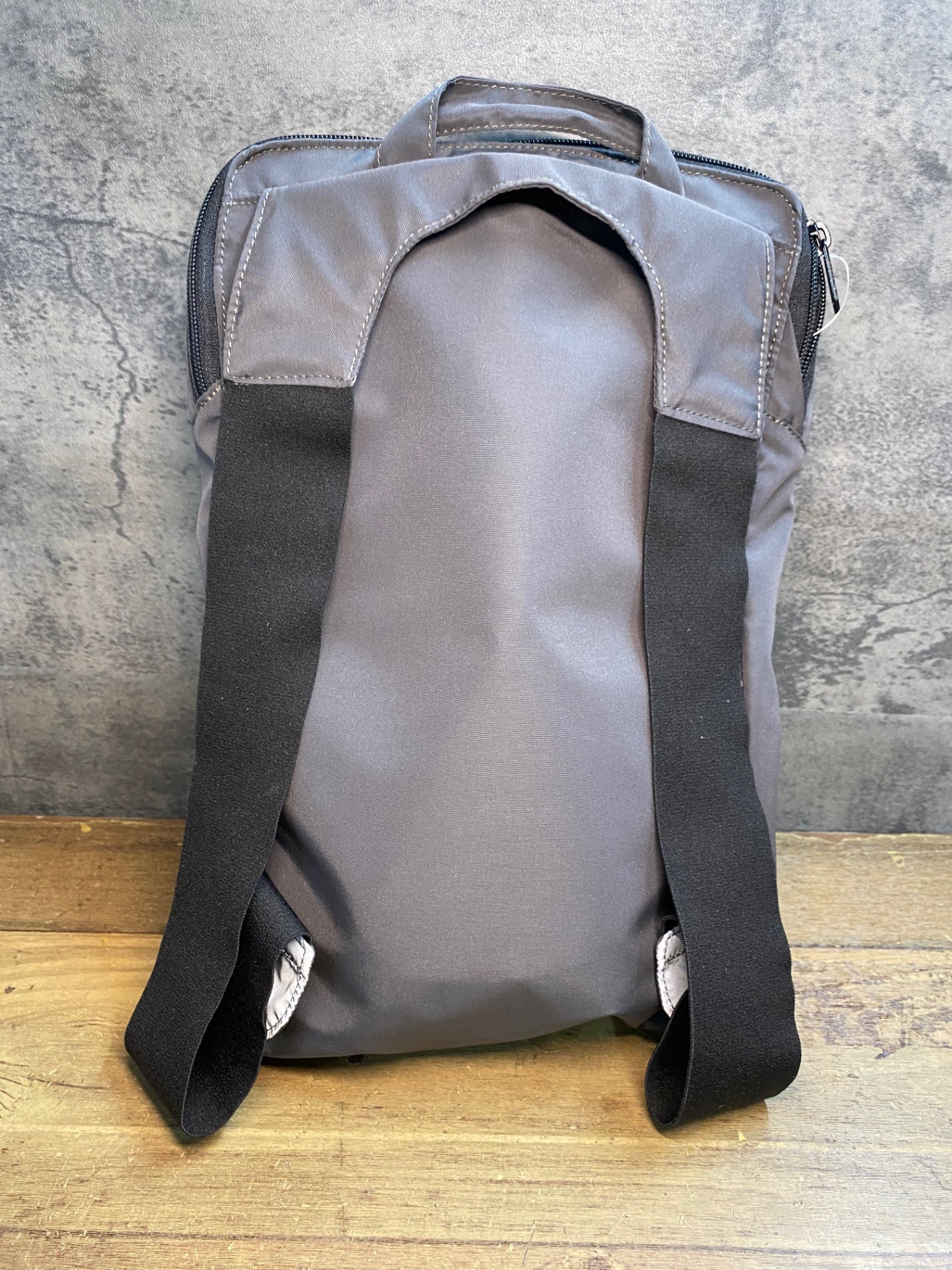 JD956 Q36.5 Adventure Riding リュック バックパック グレー