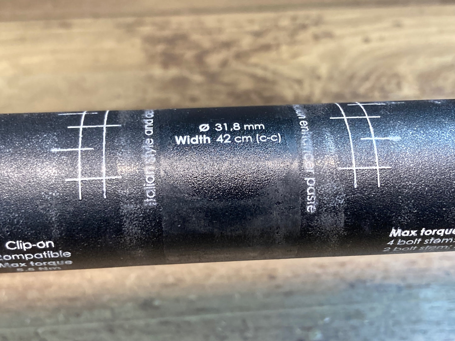 IN449 3T AERONOVA PRO アルミ ドロップハンドル Φ31.8mm エンドC-C420mnm