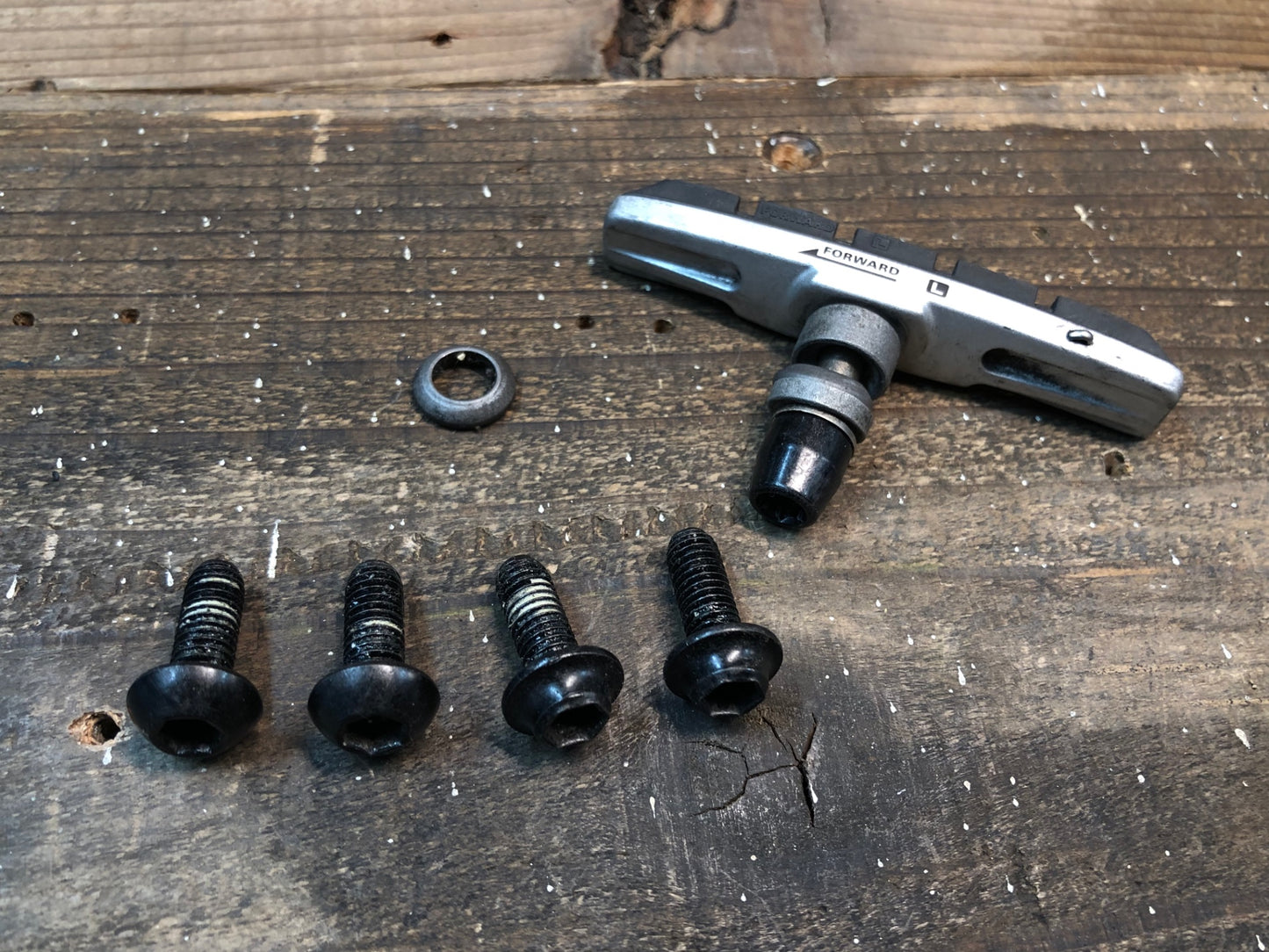 IP589 シマノ SHIMANO デオーレ DEORE BR-T610 Vブレーキ 前後セット 本体のみ