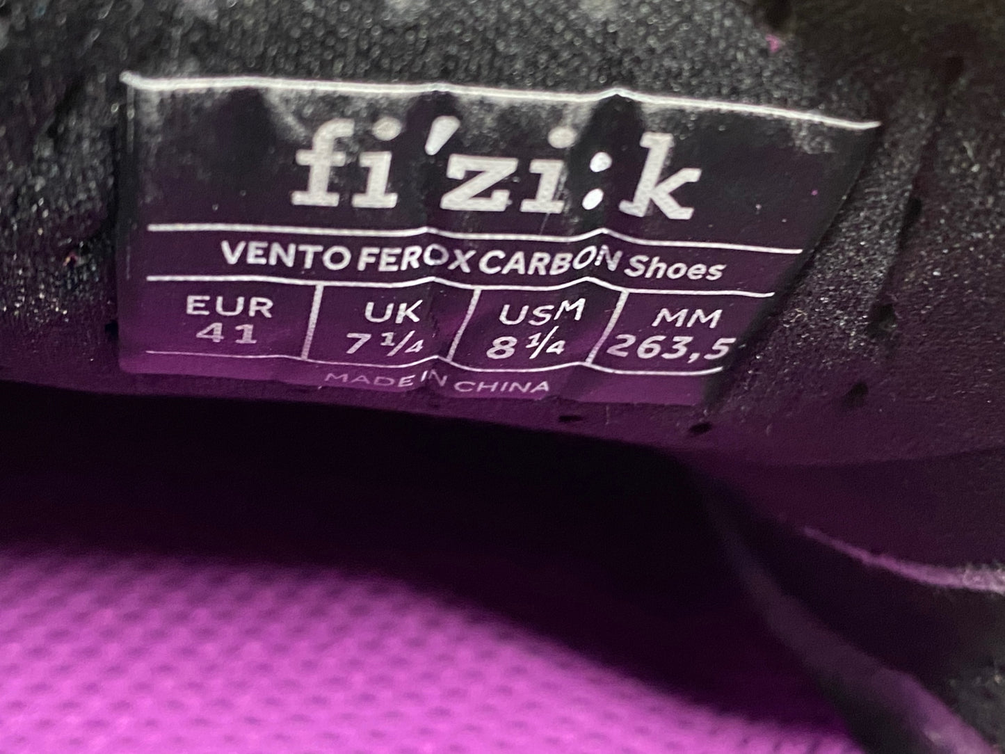 IO454 フィジーク fizik ベント VENTO FEROX CARBON ビンディングシューズ SPD EU41 黒