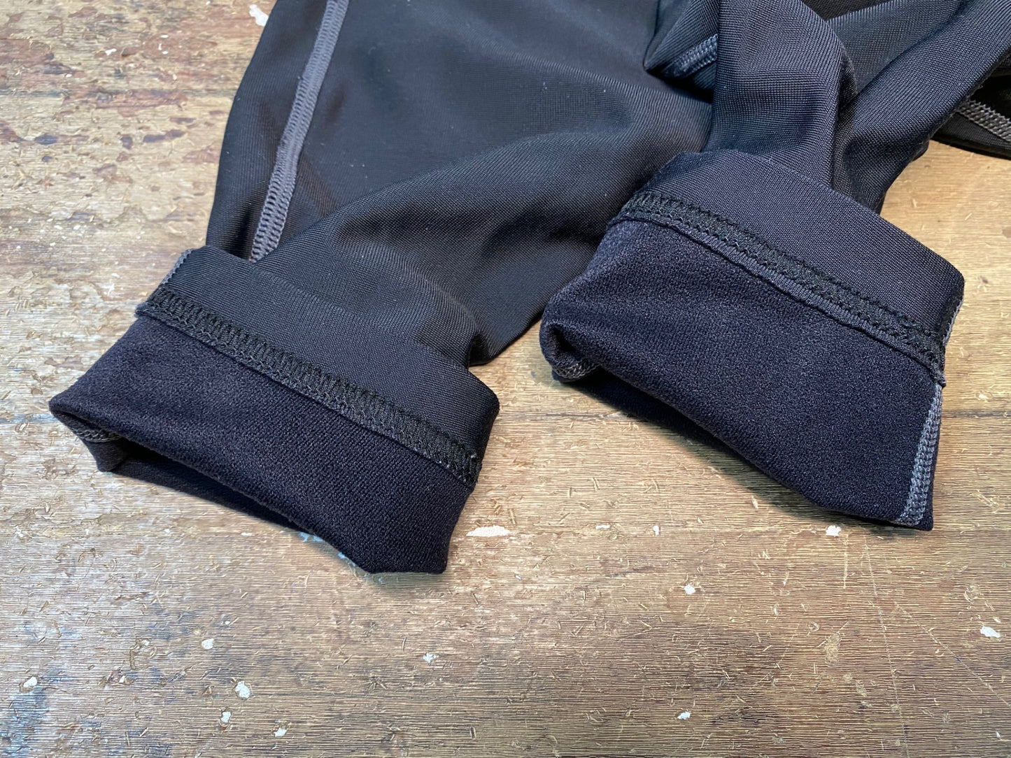 IJ379 パールイズミ PEARL iZUMi レッグウォーマー 黒 M 裏起毛