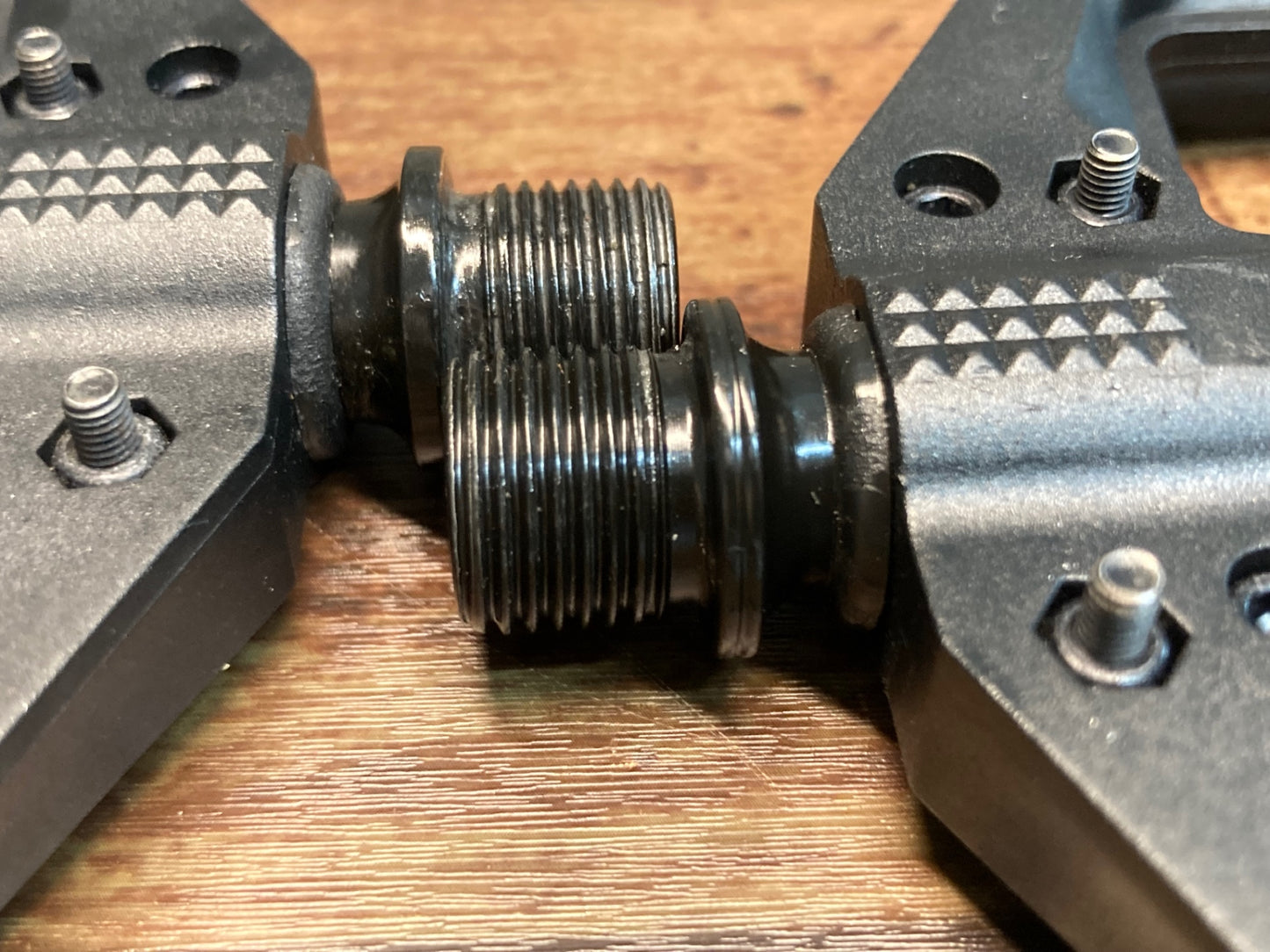 IX753 クランクブラザーズ CRANK BROTHERS STAMP1 フラットペダル 黒