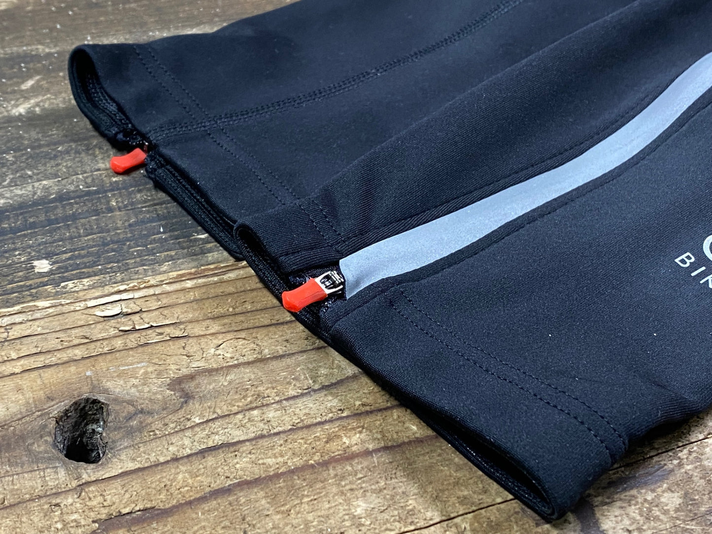IR656 ゴアバイクウェア GORE BIKE WEAR レッグウォーマー 黒 EU XL WIND STOPPER SHOFT SHELL