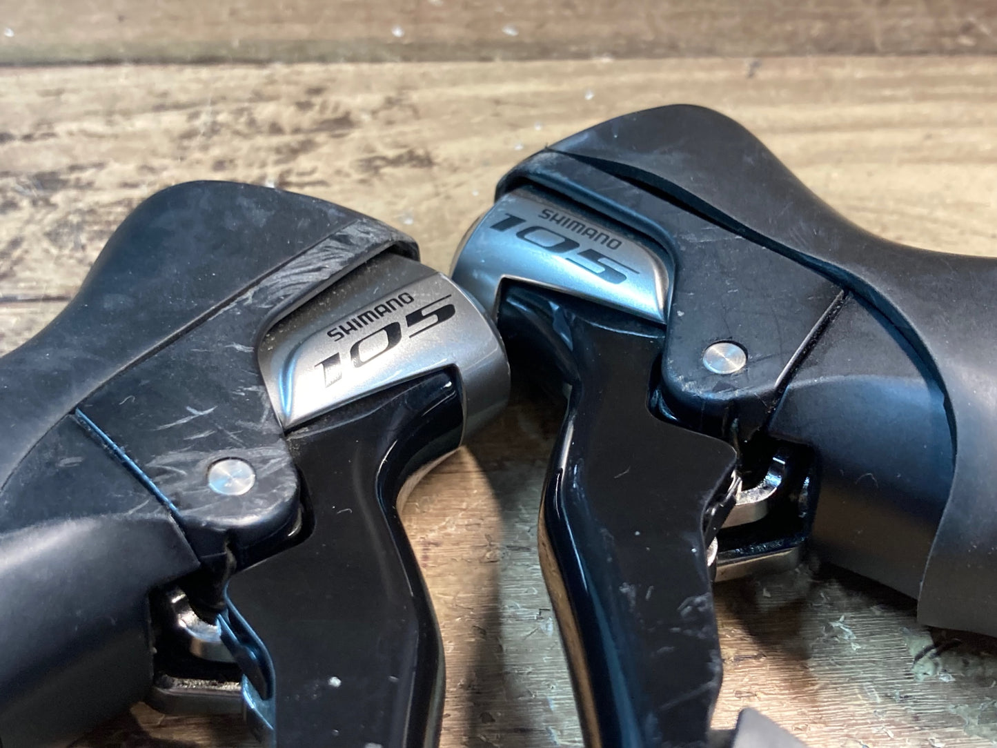 IL680 シマノ SHIMANO 105 ST-5800 STIレバー 2x11S