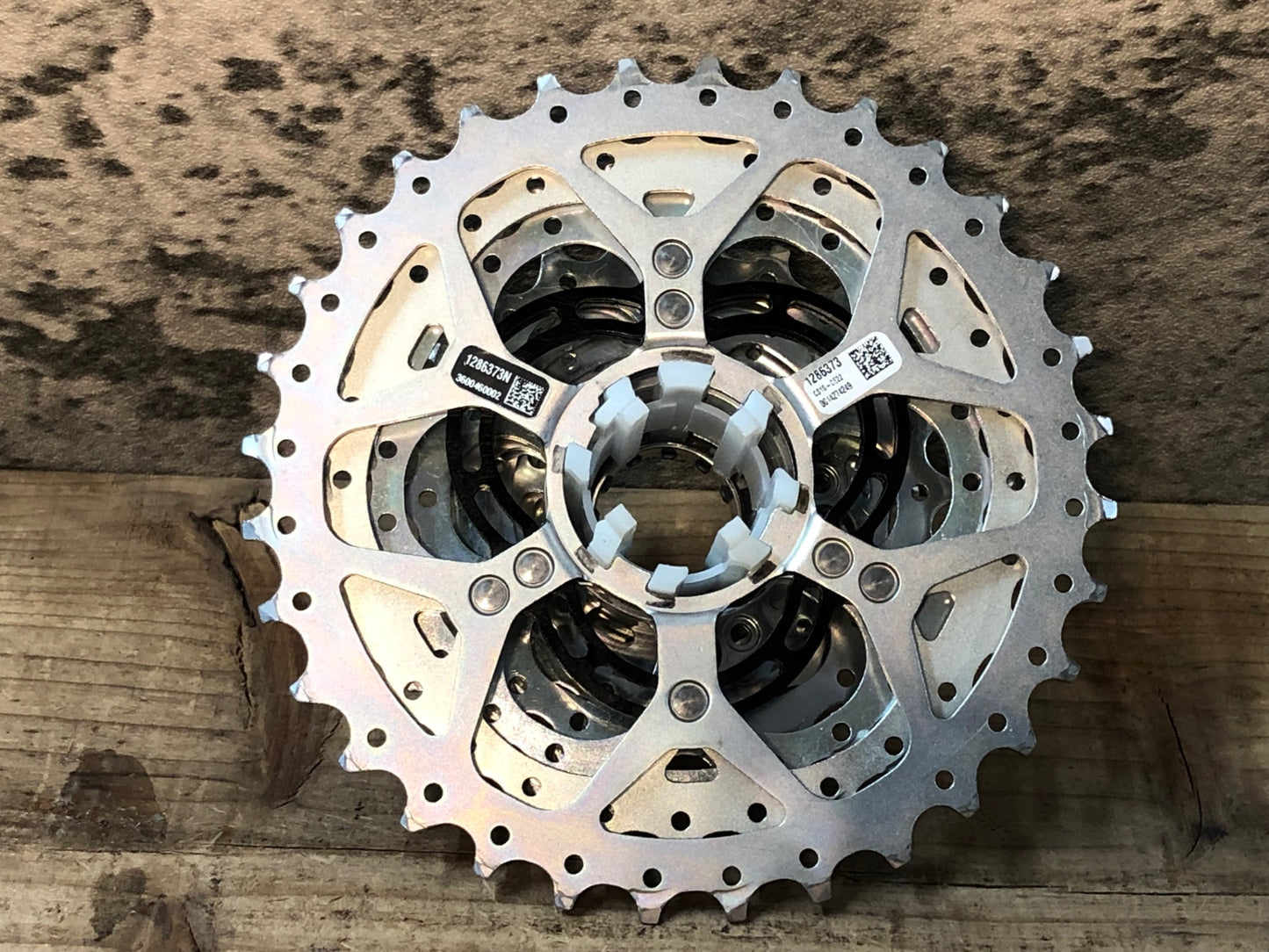 IZ082 カンパニョーロ CAMPAGNOLO コーラス CHORUS CS1S-CE22 スプロケット 12-32T 11S