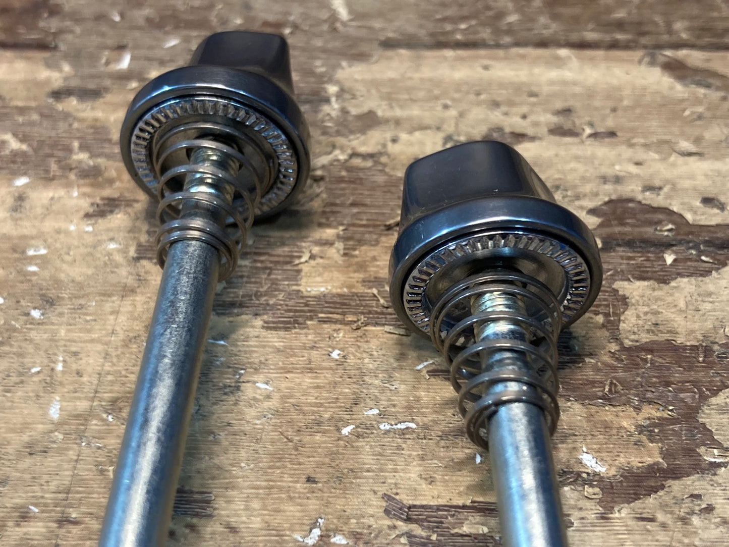 IL379 シマノ SHIMANO デュラエース DURA-ACE WH-9000 クイックリリース 未使用
