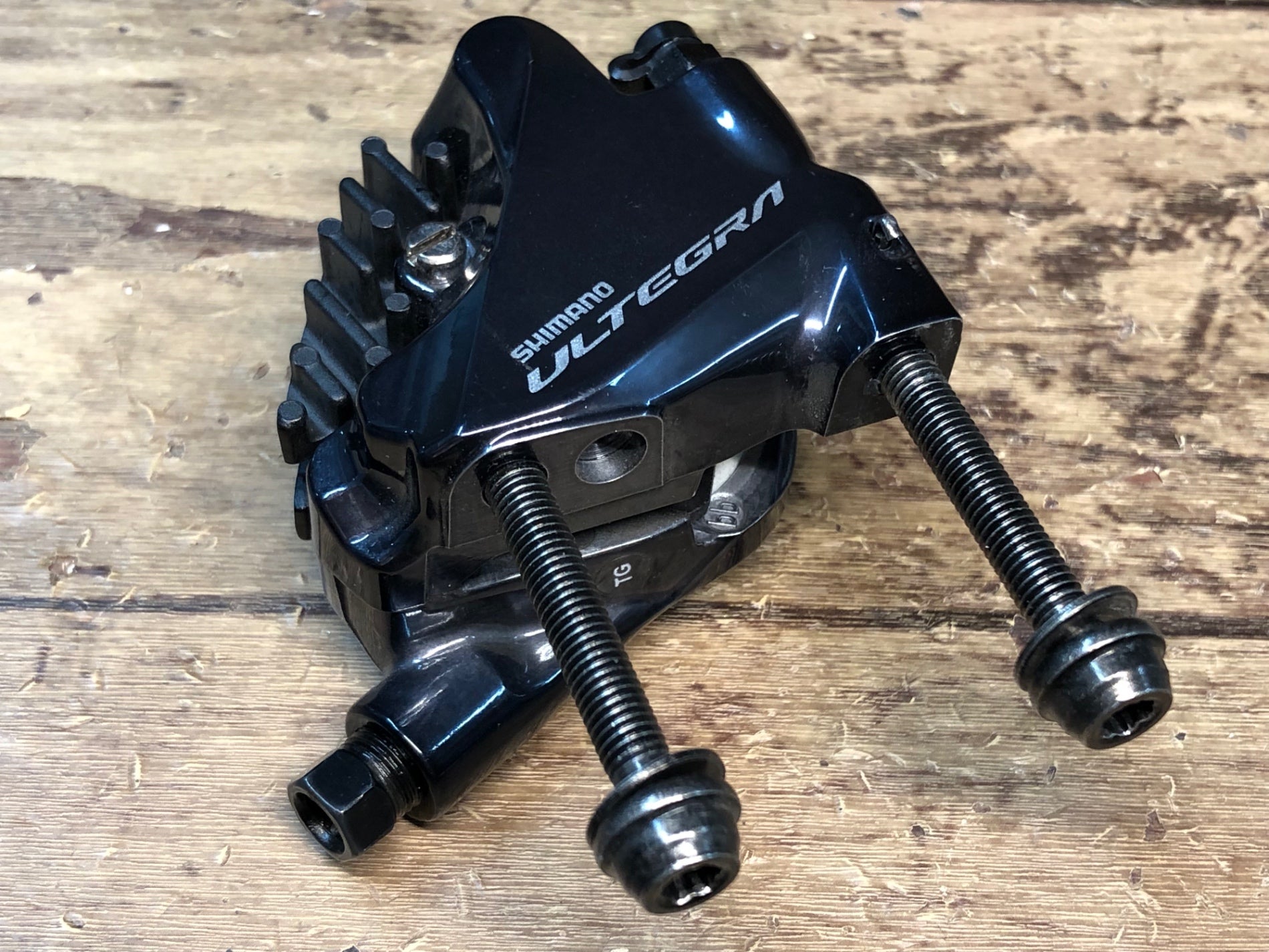 HF777 シマノ SHIMANO アルテグラ ULTEGRA BR-R8070 ディスクブレーキ キャリパー 片方