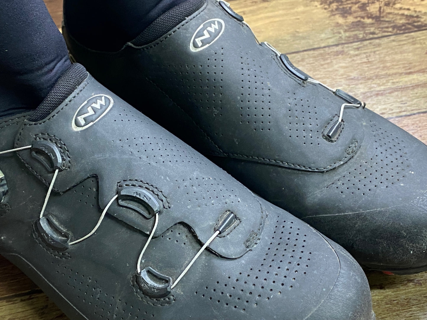 IY842 ノースウェーブNORTHWAVE RAPTOR GTX ビンディングシューズ 黒 GORE-TEX EU43