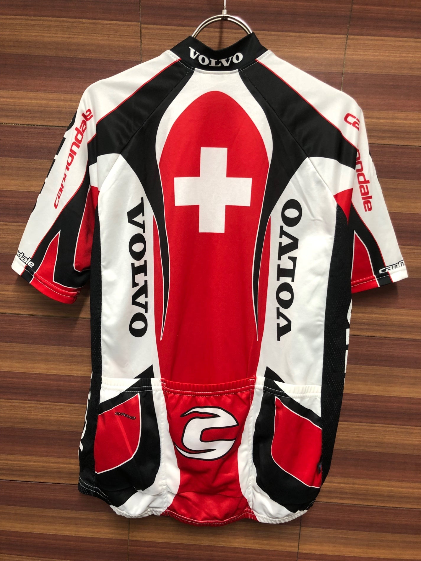 IP653 キャノンデール CANNONDALE VOLVO 半袖 サイクルジャージ 赤 Lサイズ